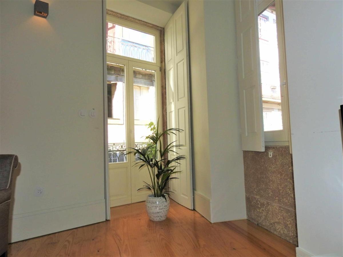 Oporto Delight 1 Luxury Apartment In Historic Center With Balcony Max 4 P المظهر الخارجي الصورة