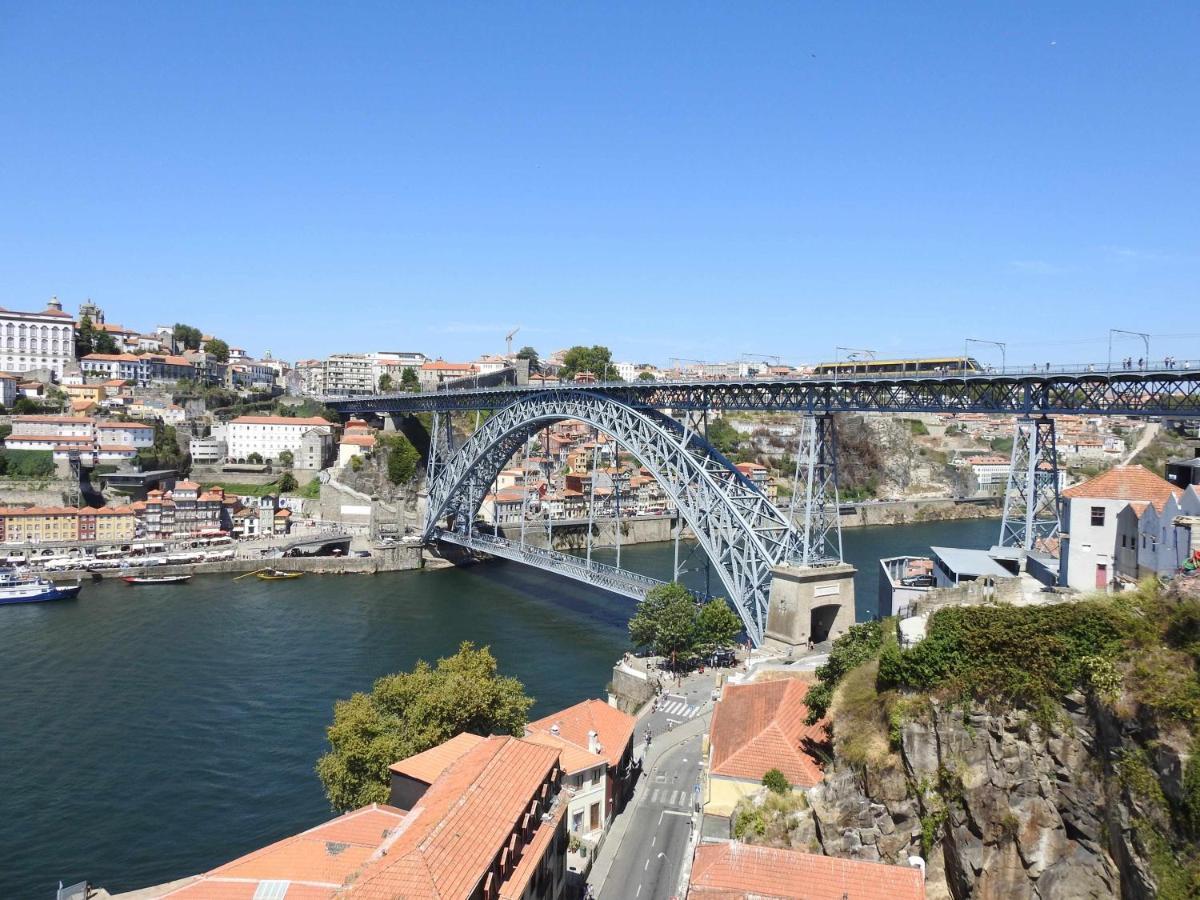 Oporto Delight 1 Luxury Apartment In Historic Center With Balcony Max 4 P المظهر الخارجي الصورة