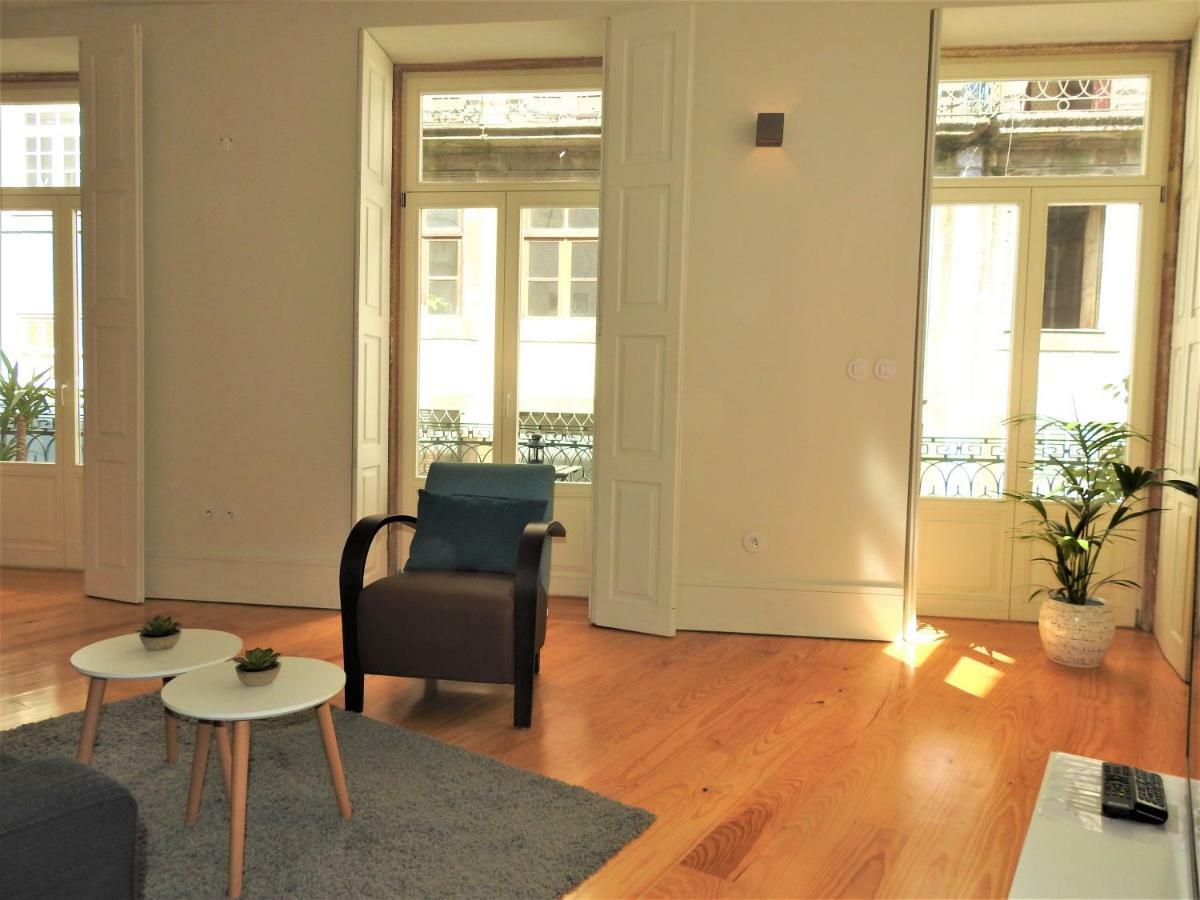 Oporto Delight 1 Luxury Apartment In Historic Center With Balcony Max 4 P المظهر الخارجي الصورة